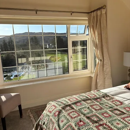 The Ford Bed & Breakfast 3*